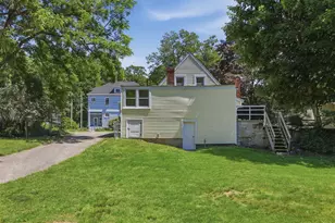 15 S Main St, Newton, NH 03858 - Photo 10
