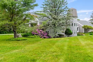 128 Hilltop Pl, New London, NH 03257 - Photo 8