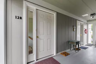 128 Hilltop Pl, New London, NH 03257 - Photo 6