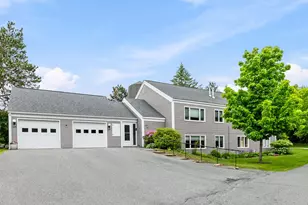 128 Hilltop Pl, New London, NH 03257 - Photo 4