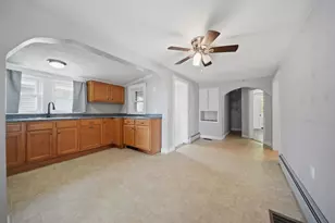 58 Cottage Ave, Manchester, NH 03103 - Photo 4