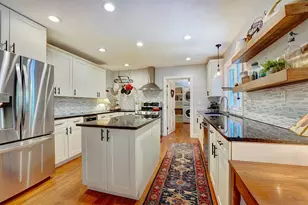 47 Greatstone Dr, Merrimack, NH 03054 - Photo 2