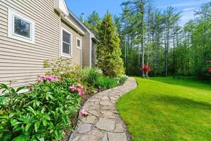 12 Doe Farm Ln, Newmarket, NH 03857 - Photo 2