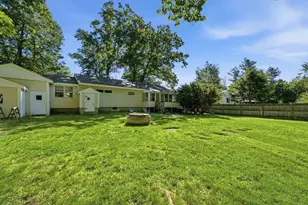 25 North Ave, Plaistow, NH 03865 - Photo 2