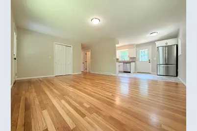 37 Bluff Street, Salem, NH 03079 - Photo 10