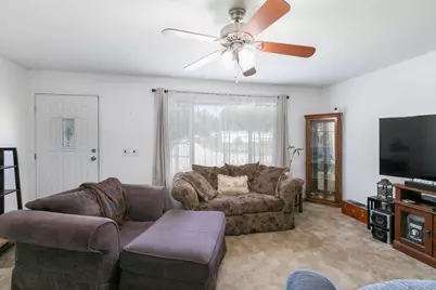 25 Ridgefield Drive, Nashua, NH 03062 - Photo 4