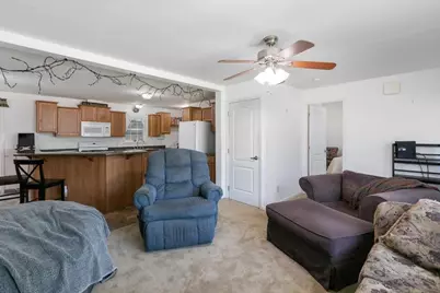 25 Ridgefield Drive, Nashua, NH 03062 - Photo 6