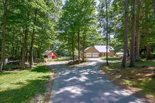 51 Baxter Rd, Hollis, NH 03049 - Photo 2