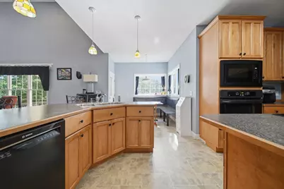 22 Longview Circle, Pelham, NH 03076 - Photo 14
