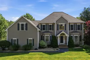 22 Longview Cir, Pelham, NH 03076 - Photo 2