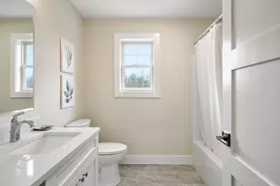 69 Driftwood Cir, Sandown, NH 03873 - Photo 24