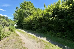 1 Warren St, Claremont, NH 03743 - Photo 4