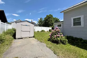 1 Warren St, Claremont, NH 03743 - Photo 30