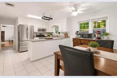 10 Oakdale Avenue, Nashua, NH 03062 - Photo 16