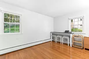 10 Oakdale Ave, Nashua, NH 03062 - Photo 20
