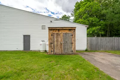 35 S Main Street, Newton, NH 03858 - Photo 22