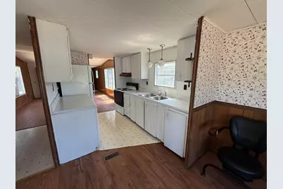 136 Seventh Street, Colchester, VT 05466 - Photo 30