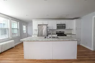27 Blodget St, Manchester, NH 03104 - Photo 4