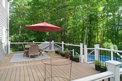 19 Claire Avenue, Derry, NH 03038 - Photo 8