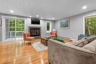 29 Cunningham Dr, Derry, NH 03038 - Photo 6
