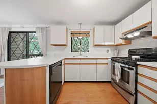 2 Winrow Dr, Merrimack, NH 03054 - Photo 6