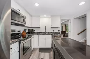 32 Honor Roll Rd, Pelham, NH 03076 - Photo 34