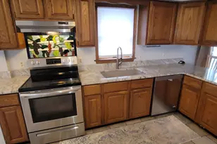 119 Haverhill Rd, Windham, NH 03087 - Photo 4
