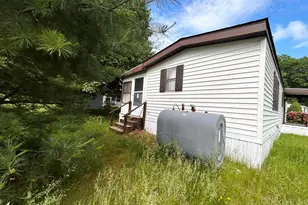 37 Monadnock Dr, Rochester, NH 03867 - Photo 36