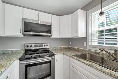 94 Beech Hill Avenue #5, Manchester, NH 03103 - Photo 14