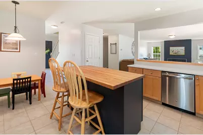 36 Bower Street, South Burlington, VT 05403 - Photo 8