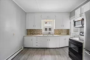336 Spruce St, Manchester, NH 03103 - Photo 6