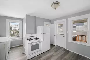336 Spruce St, Manchester, NH 03103 - Photo 30
