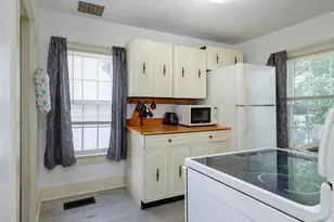 53 Butler St, Hillsboro, NH 03244 - Photo 12