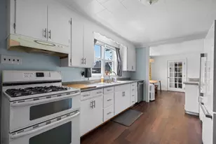 39 Pembroke Rd, Concord, NH 03301 - Photo 14