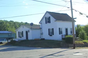 448 Forbush Ave, Berlin, NH 03570 - Photo 2