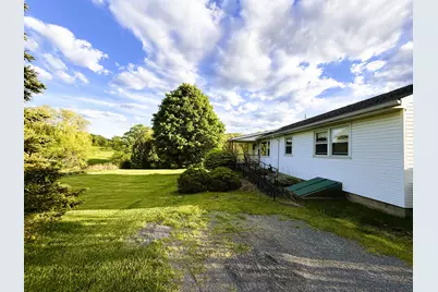 9 Mayselwood Drive, Milton, VT 05468 - Photo 4