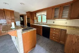 12 Olive Meadow Ln, Dover, NH 03820 - Photo 4