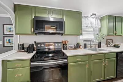 43 Elkins Street, Franklin, NH 03235 - Photo 12