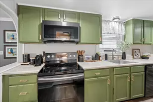 43 Elkins St, Franklin, NH 03235 - Photo 12
