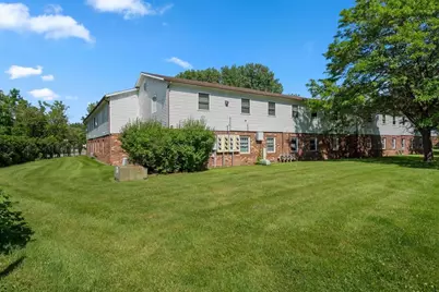 111 Sherwood Square, Essex Junction, VT 05452 - Photo 22