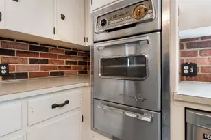 42 Oak St, Rochester, NH 03839 - Photo 10