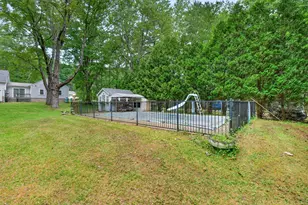 42 Oak St, Rochester, NH 03839 - Photo 28