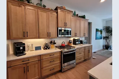 638 Vale Drive, South Burlington, VT 05403 - Photo 12