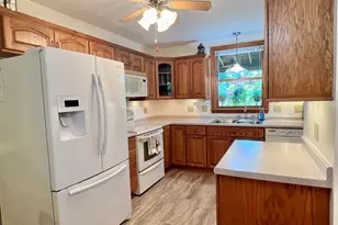 29 Spaulding St, Milford, NH 03055 - Photo 16