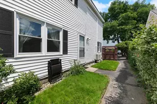 13 Batchelder Ave, Manchester, NH 03103 - Photo 4
