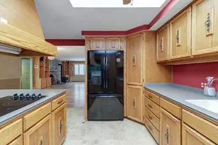 9 Hickory Ln, Bedford, NH 03110 - Photo 26