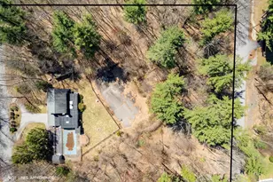 9 Hickory Ln, Bedford, NH 03110 - Photo 16