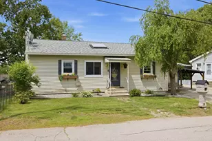 44 Billings St, Manchester, NH 03103 - Photo 2