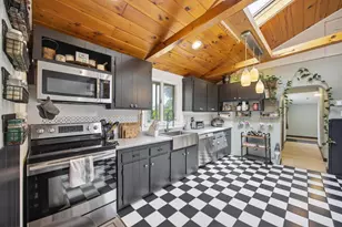 44 Billings St, Manchester, NH 03103 - Photo 12
