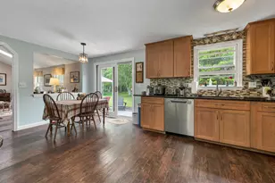 8 Toftree Ln, Dover, NH 03820 - Photo 6